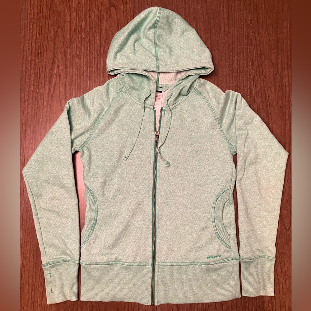 Patagonia women’s zipper hoodie XS